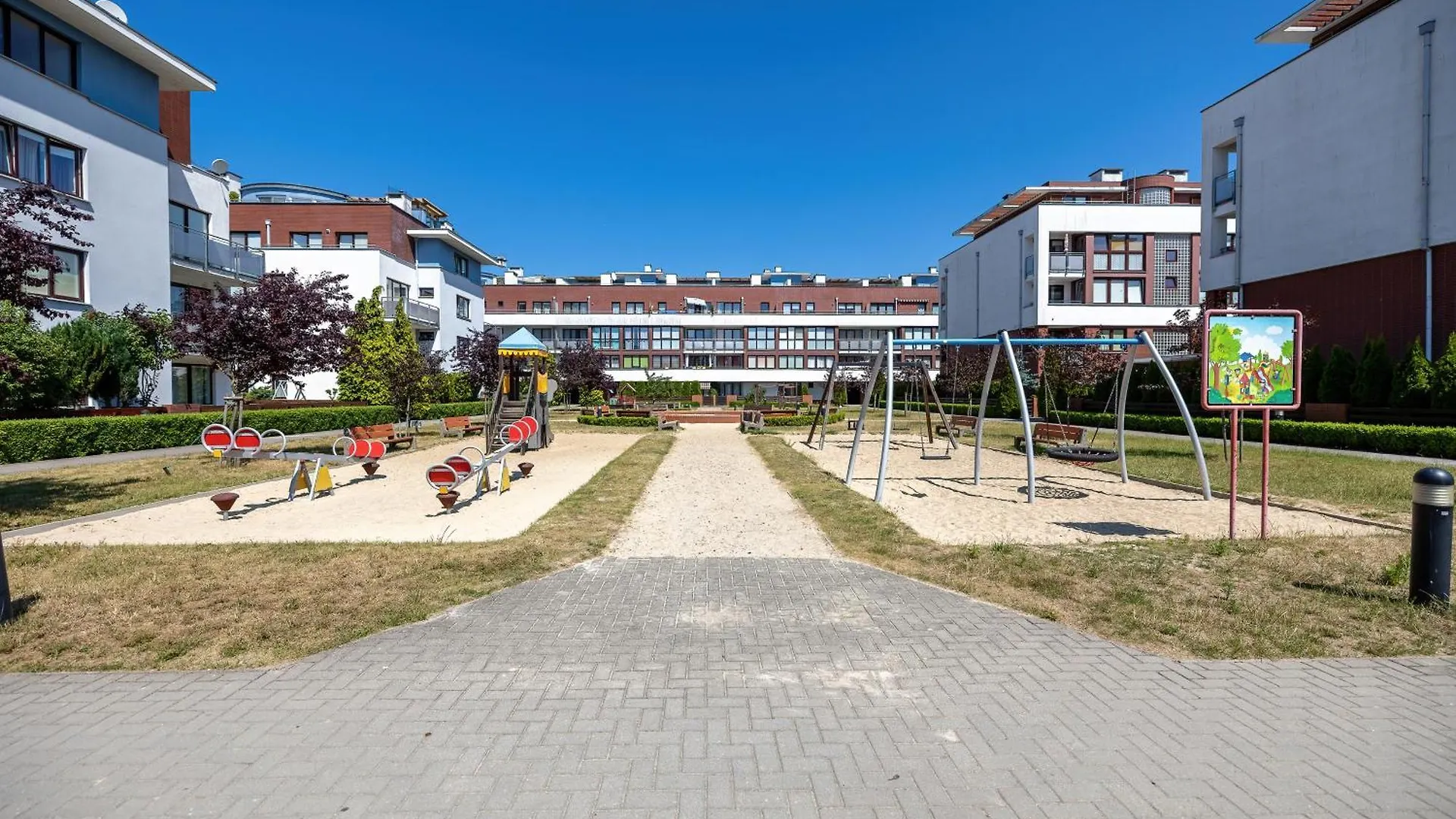 Spacious Apartament Wylotowa - By Jantar Apartamenty Kolobrzeg 0*,